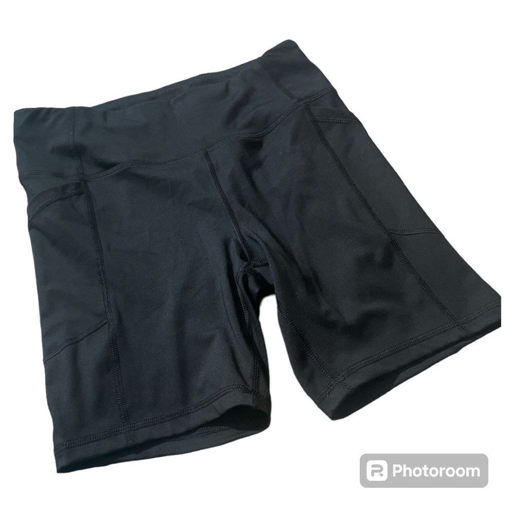 Avia Bike Spandex shorts.